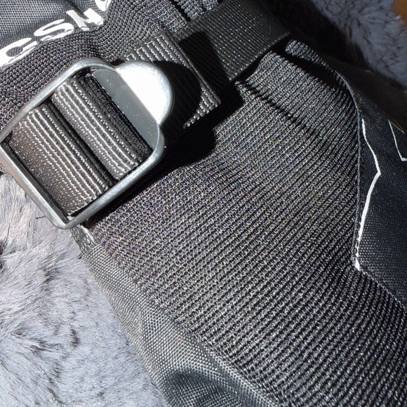 DC Black Winter Gloves for Men M//L nwt - Picture 8 of 8